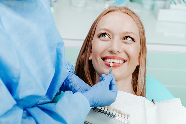 How A Cosmetic Dentist Can Improve Your Smile