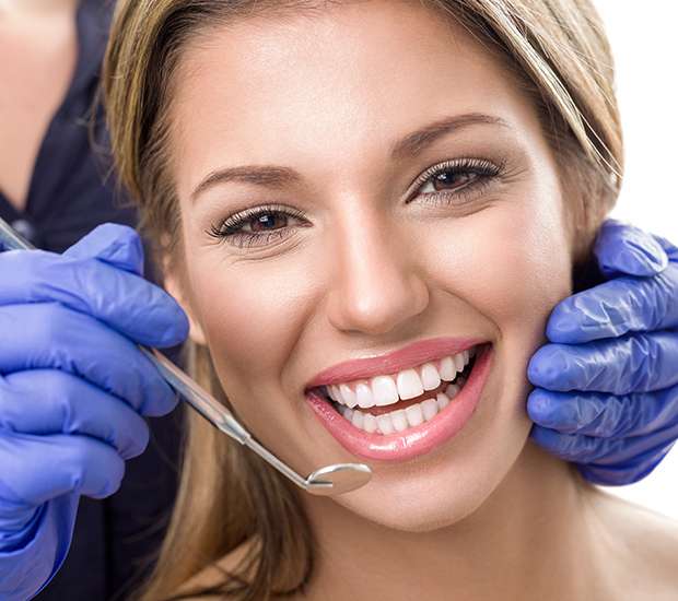 Teeth Whitening at Dentist Gainesville, GA Achieve Your Best Smile